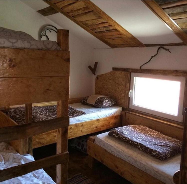 Apartmani Pinkum Veliko Gradiste Bagian luar foto