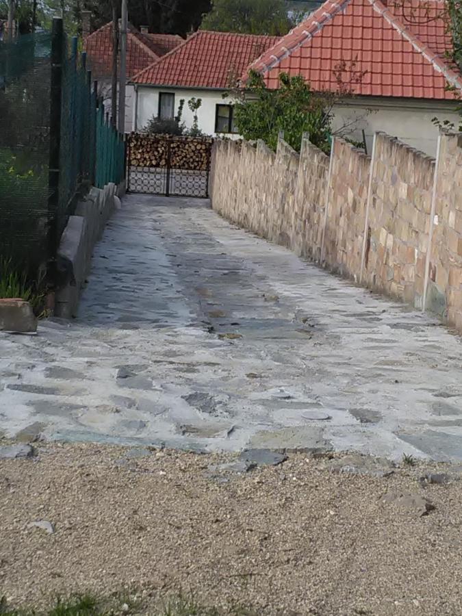 Apartmani Pinkum Veliko Gradiste Bagian luar foto