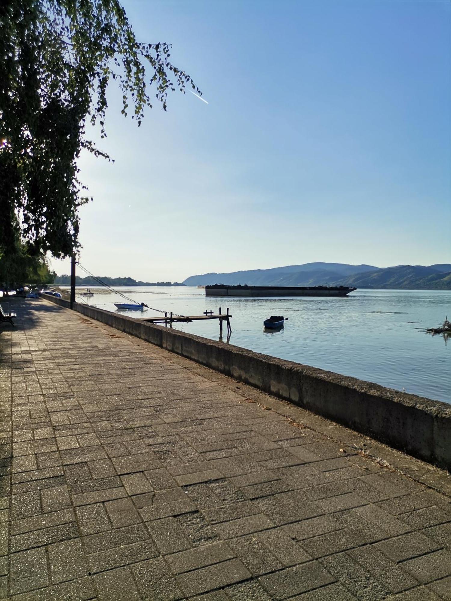 Apartmani Pinkum Veliko Gradiste Bagian luar foto